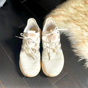 Adidas cloud foam sneakers